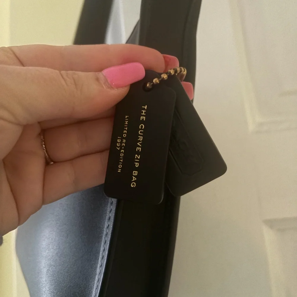 Coach curve zip - Picture 3 of 4